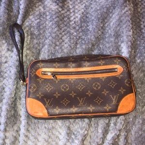 Wristlet used maybe 4 times